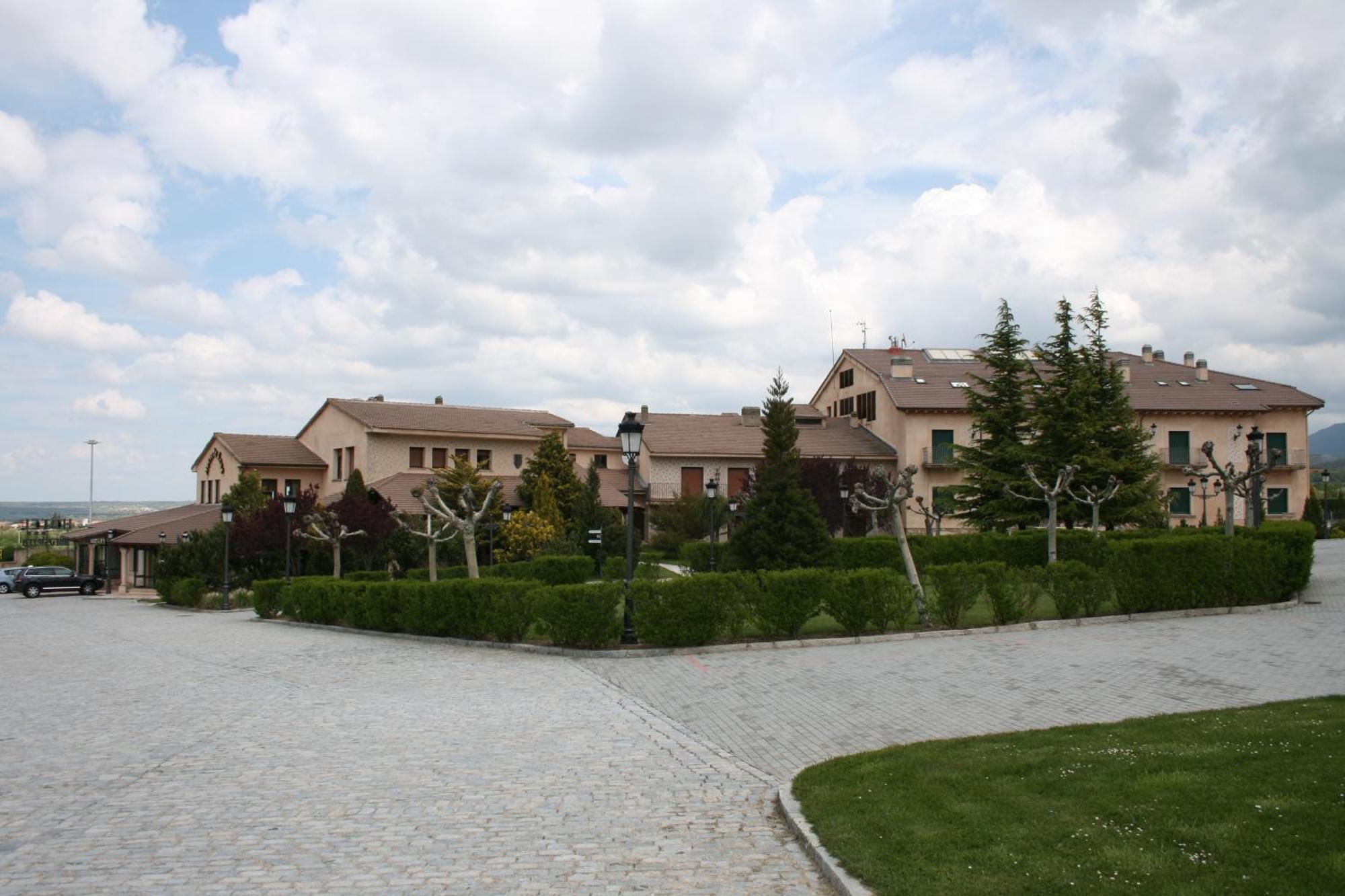 Mirasierra Santo Tomé del Puerto Exterior photo