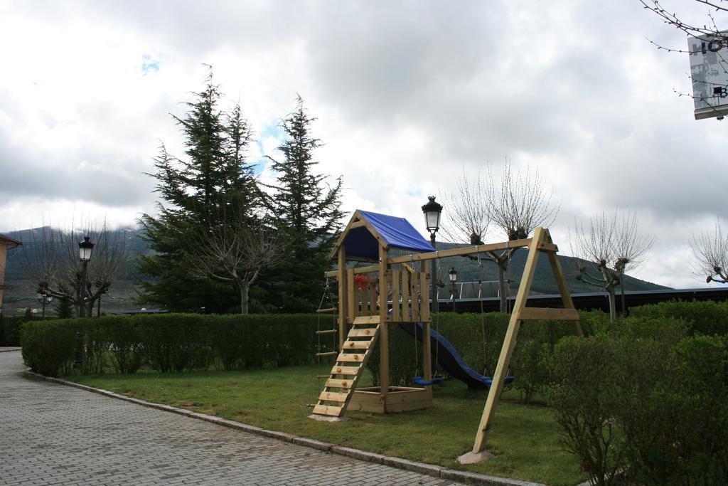 Mirasierra Santo Tomé del Puerto Exterior photo